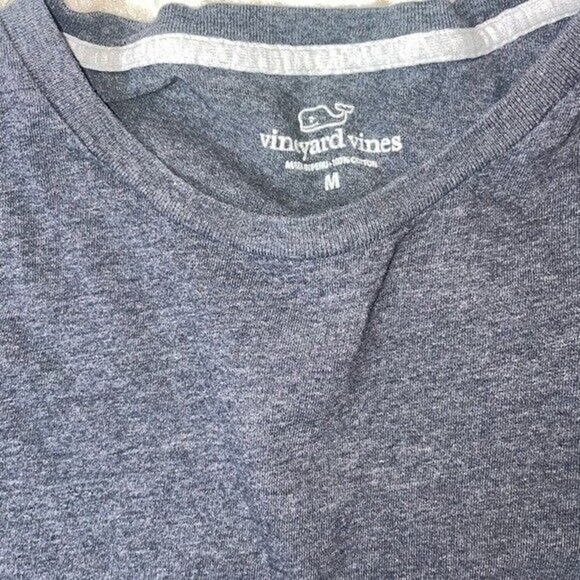 Vineyard Vines dark gray whale graphic long sleeve T-shirt SZ M in EUC - Picture 6 of 9